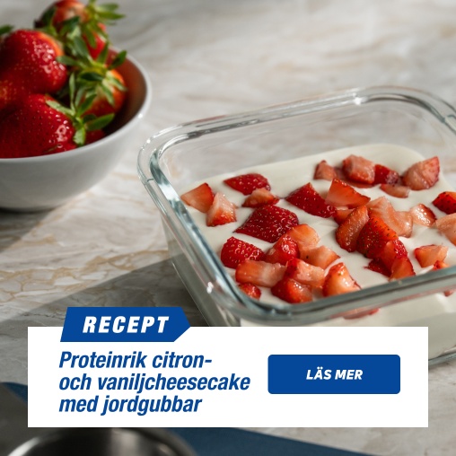 Proteinrik citron- och vaniljcheesecake med jordgubbar